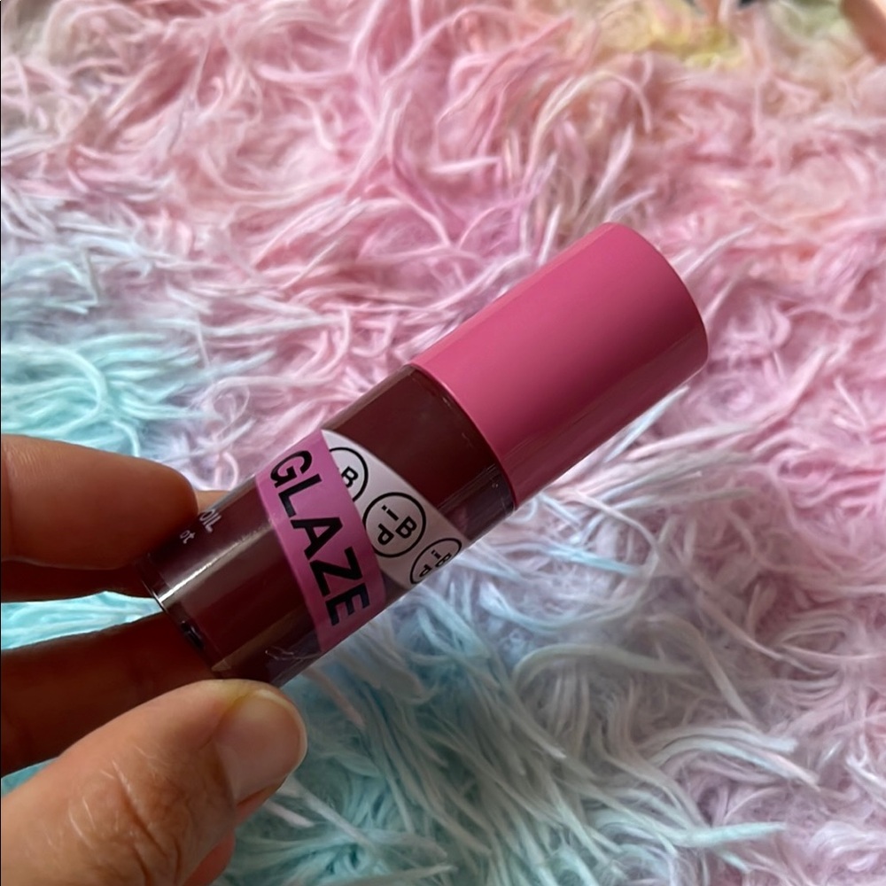Glaze Pink Lip Gloss